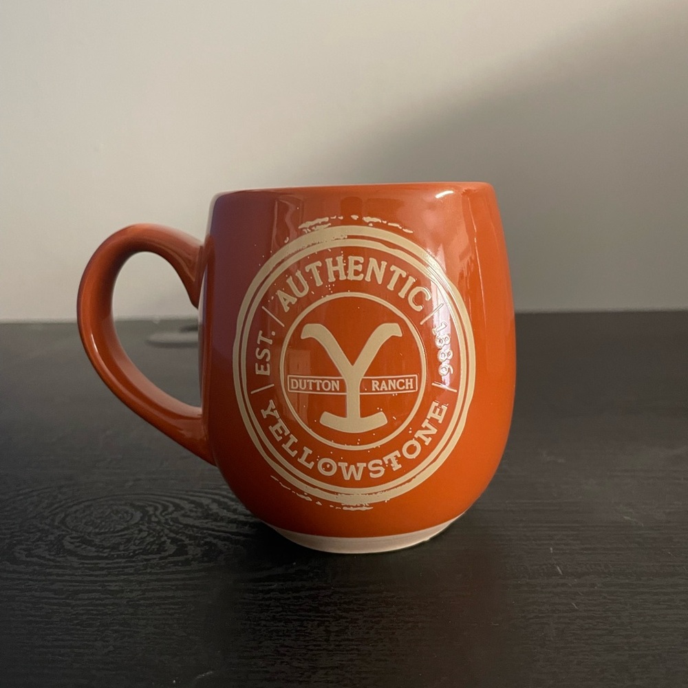⚡️Price Drop ⚡️Yellowstone Dutton Ranch Mug - Picture 3 of 3